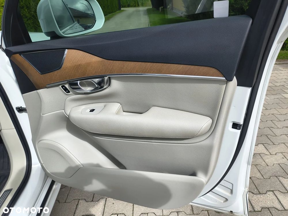 Volvo XC 90 T6 AWD Momentum Pro 7os - 18