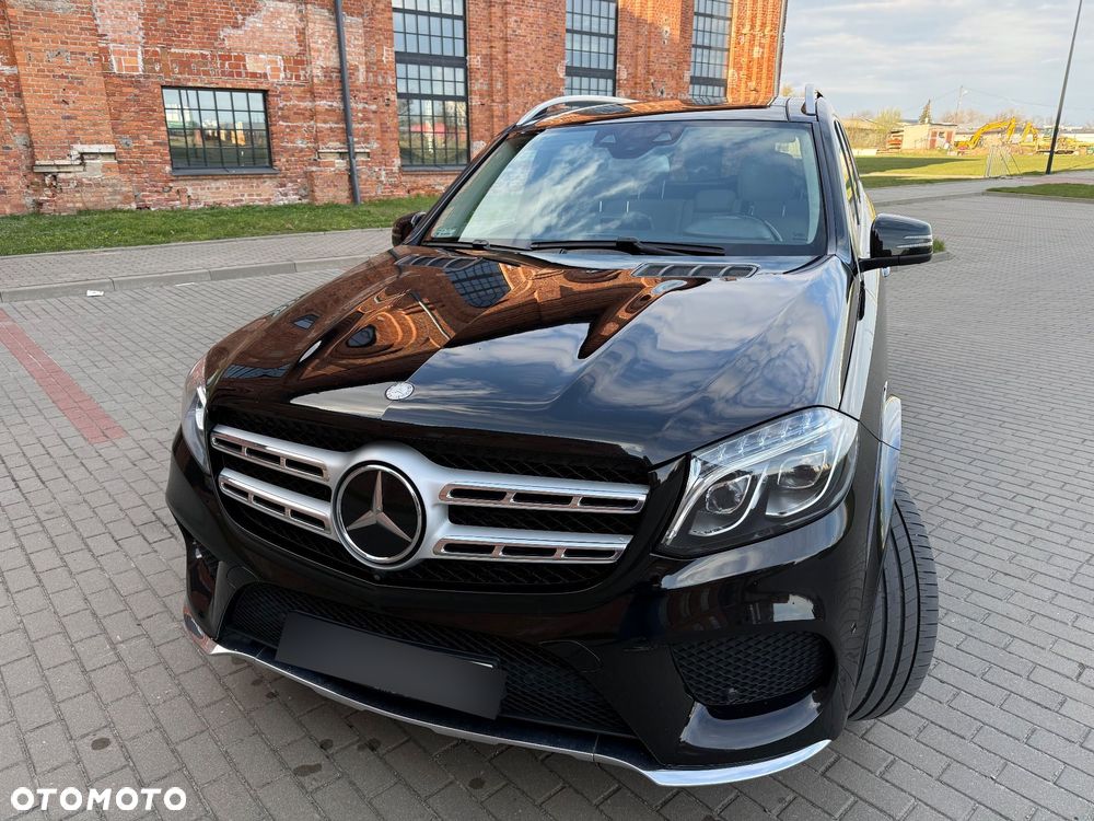 Mercedes-Benz GLS - 2
