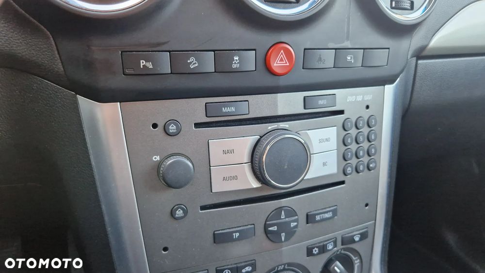 Opel Antara - 16