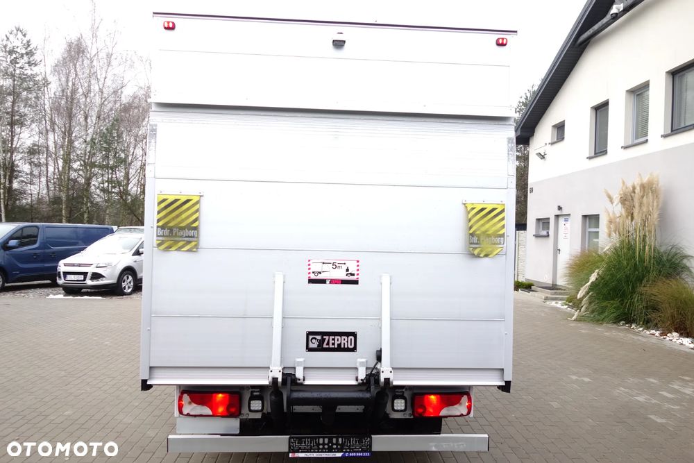 Mercedes-Benz Sprinter 3.0 CDI Automat 190 KM Kontener +Winda  750 kg. - 12