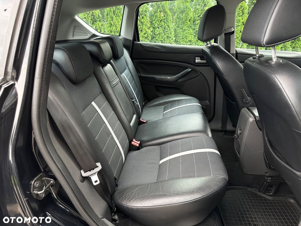 Ford Kuga 2.0 TDCi 2x4 Trend - 21
