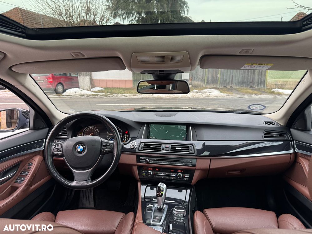 BMW Seria 5 520d Aut. Luxury Line - 11