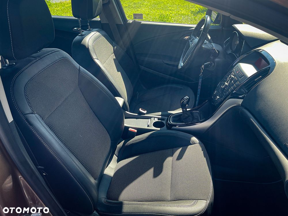 Opel Astra 1.6 Cosmo EU6 - 8