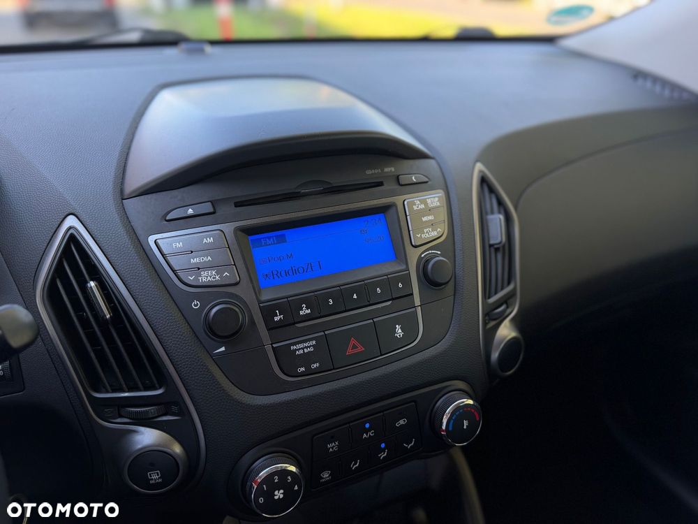 Hyundai ix35 1.6 2WD blue Trend - 18