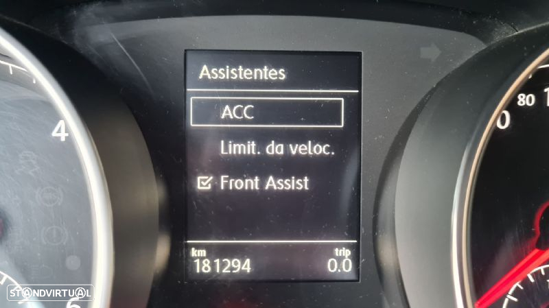 VW Touran 1.6 TDI Confortline DSG - 18
