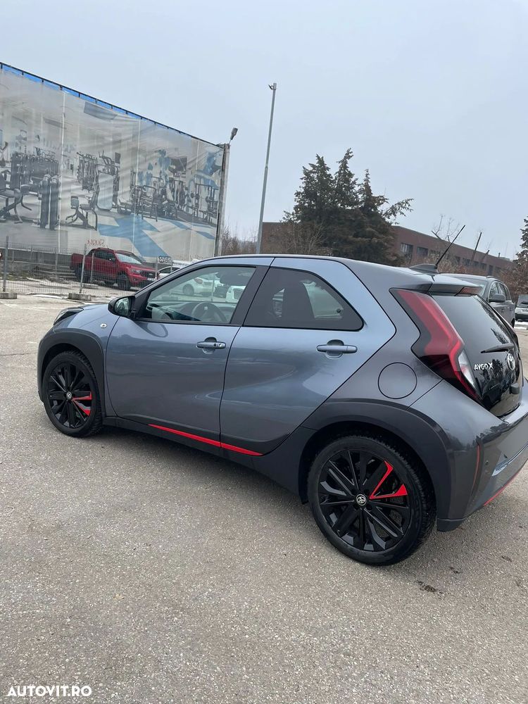 Toyota Aygo X x-shift x-clusiv - 3