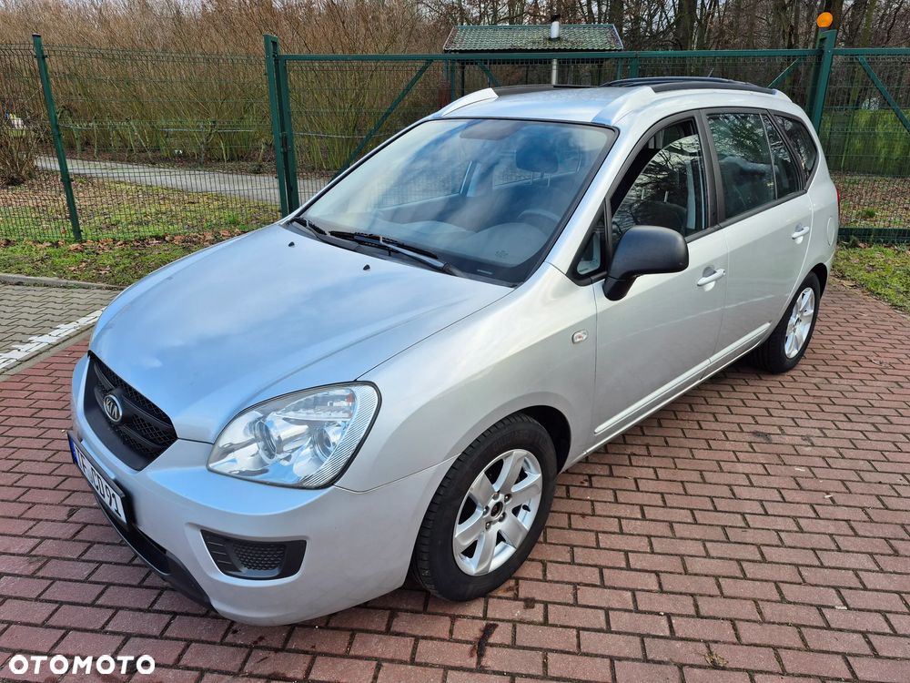 Kia Carens 2.0 CVVT LX Basis - 2