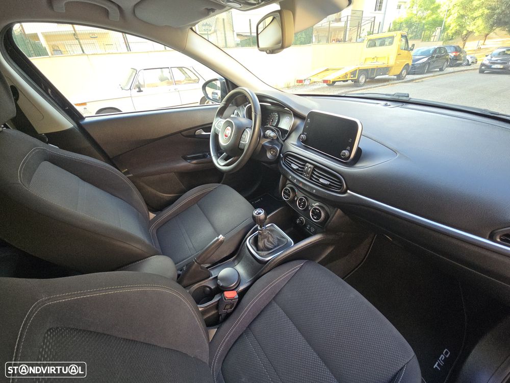 Fiat Tipo Station Wagon 1.6 M-Jet Lounge JLL17 - 27