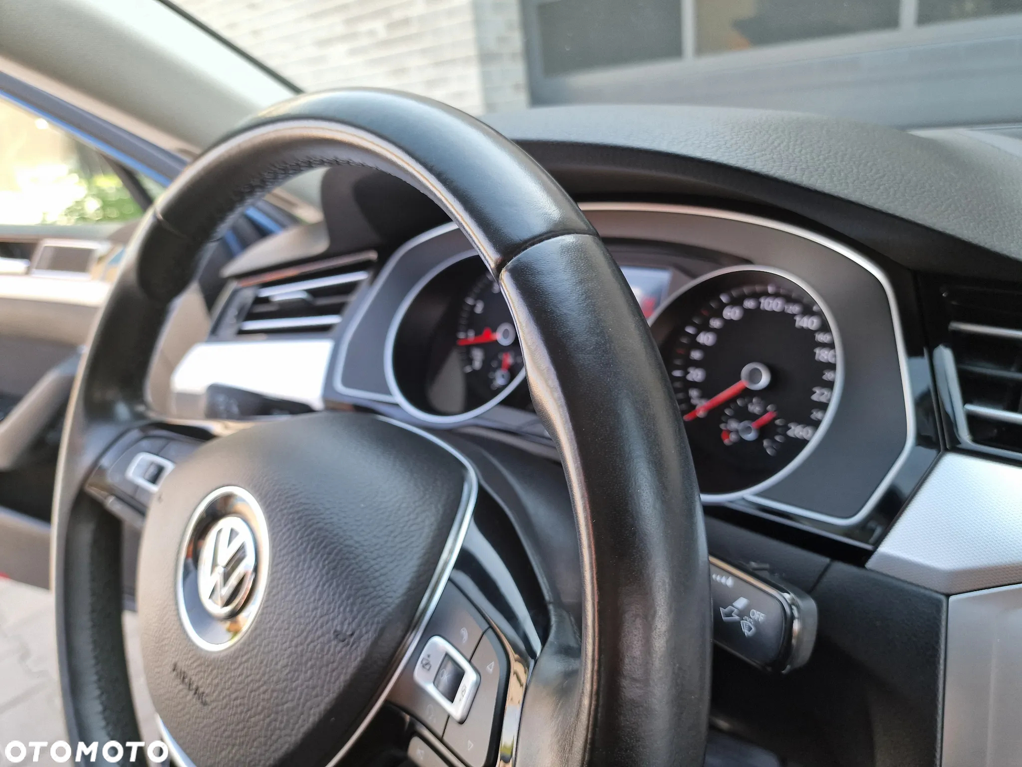 Volkswagen Passat 1.8 TSI BMT Comfortline - 17