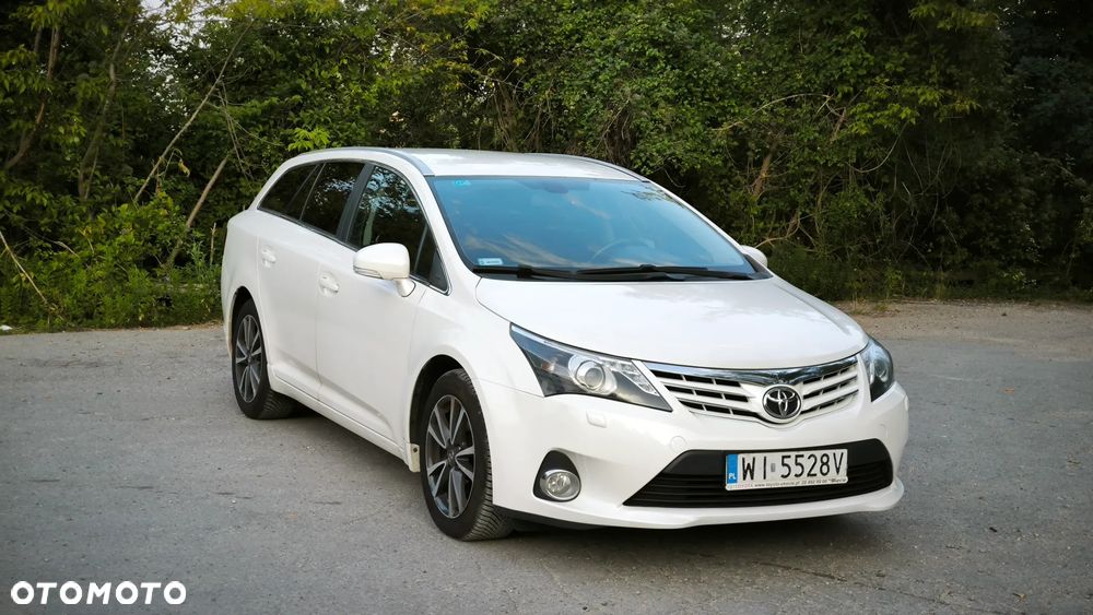 Toyota Avensis 2.0 D-4D Premium - 26
