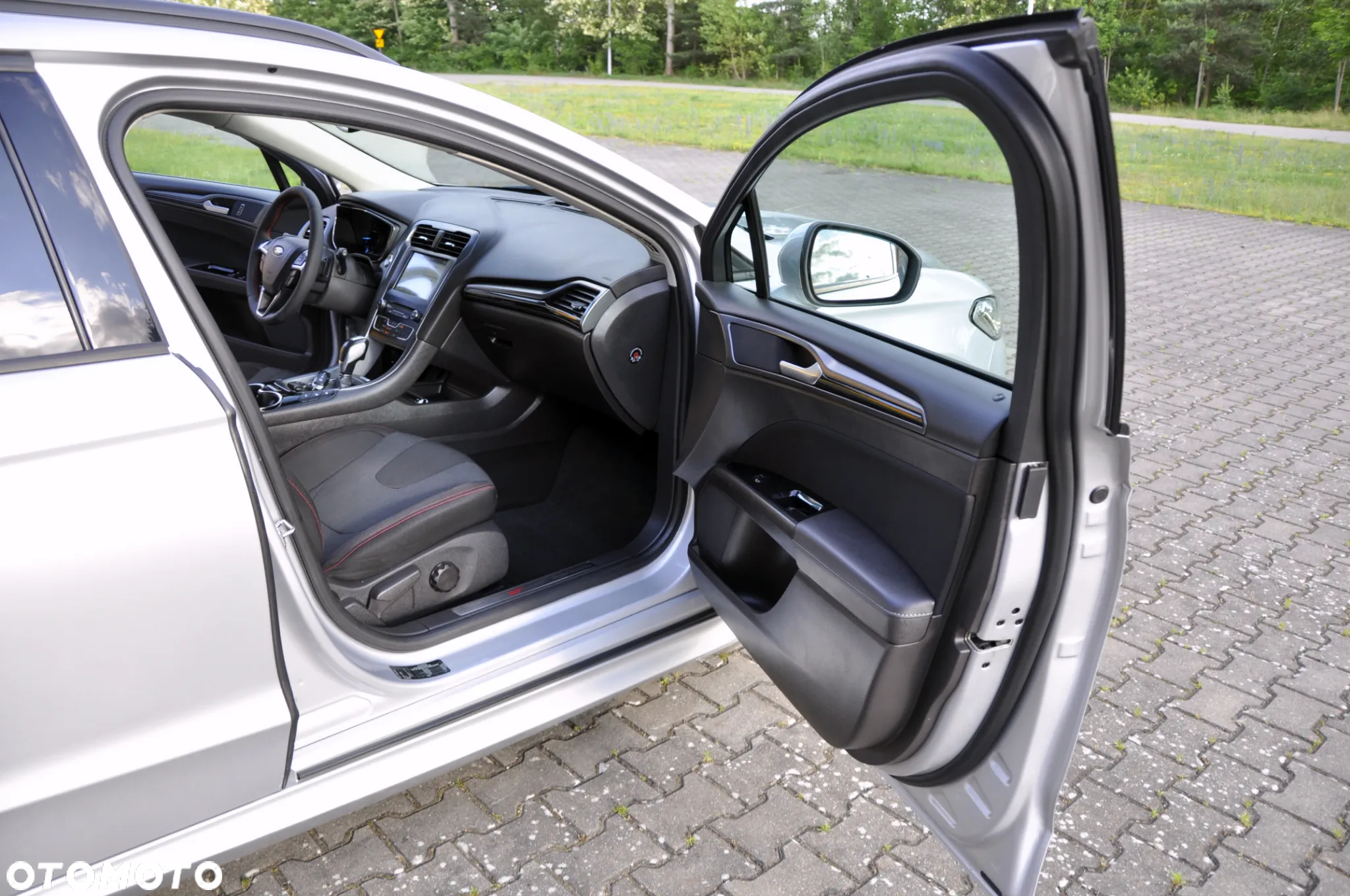 Ford Mondeo 2.0 TDCi Titanium PowerShift - 19