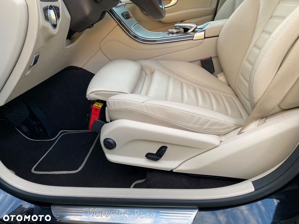 Mercedes-Benz GLC - 28