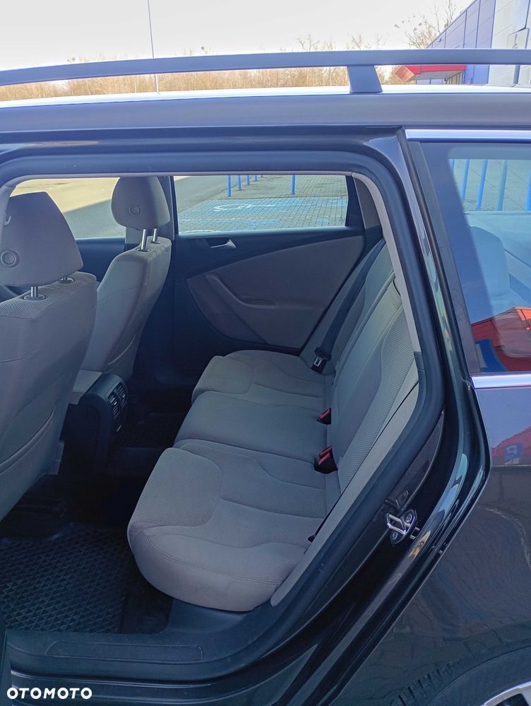 Volkswagen Passat Variant - 8