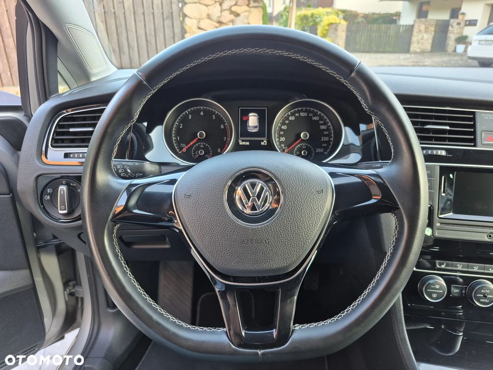 Volkswagen Golf 1.2 TSI BlueMotion Technology Cup - 33