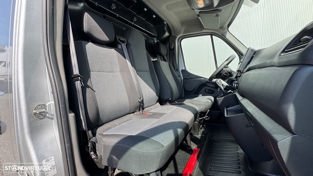 Renault Master 2.3 dCi L2 H2 Cx Automática - 26