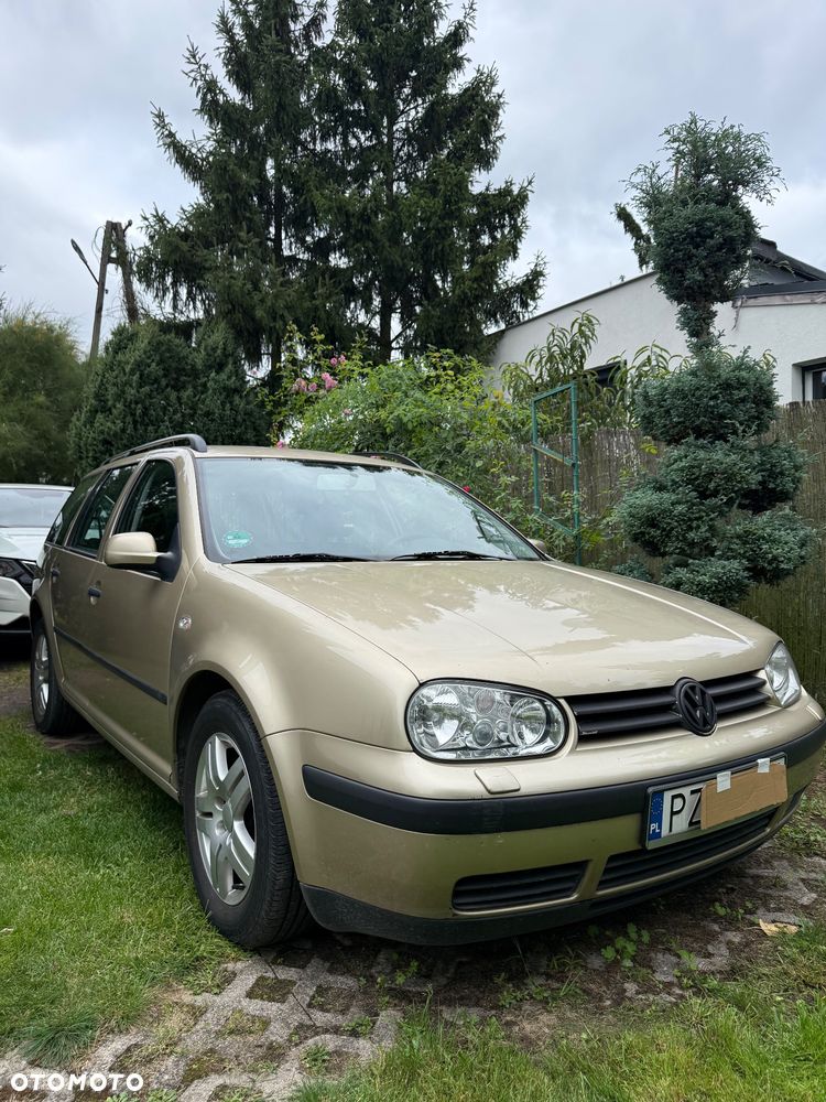 Volkswagen Golf 1.6 FSI Comfortline - 1