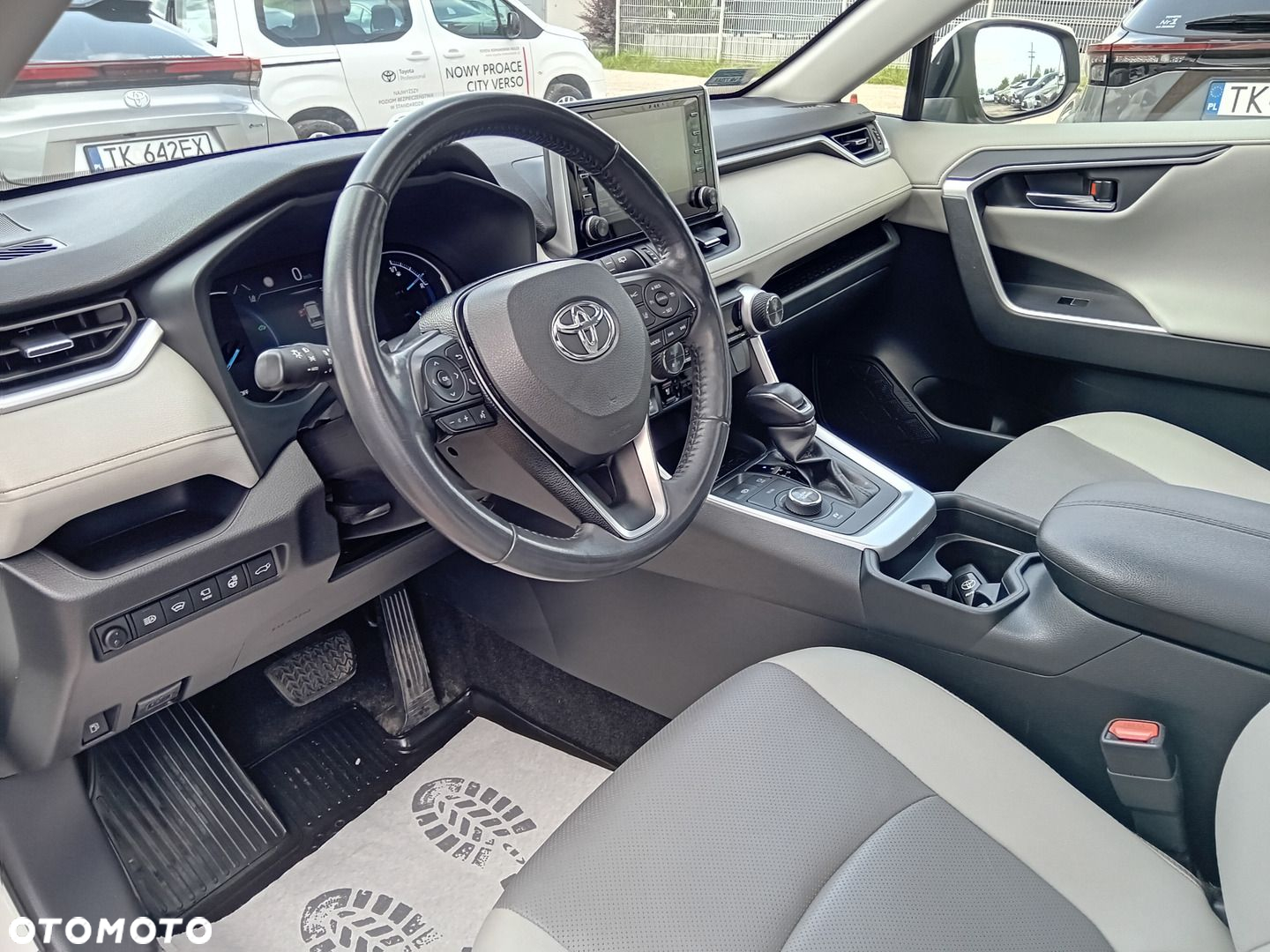 Toyota RAV4 - 5
