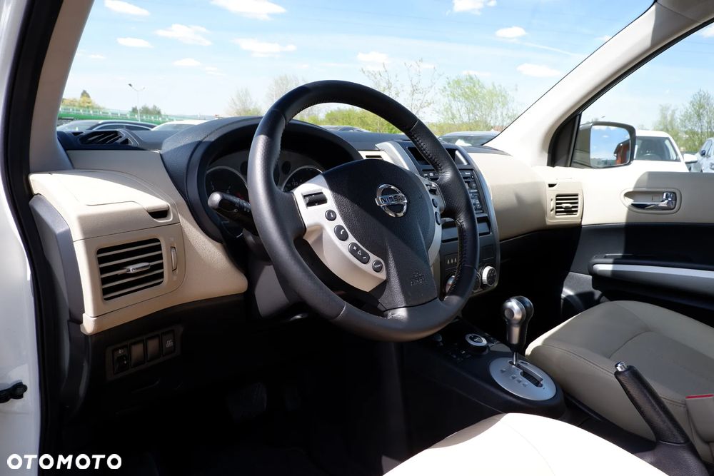 Nissan X-Trail 2.0 dCi 4x4 DPF Automatik Platinum - 25