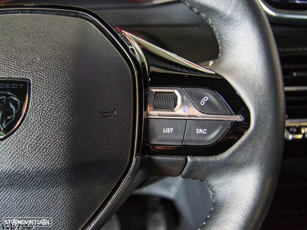 Peugeot 2008 1.2 PureTech Active Pack - 19