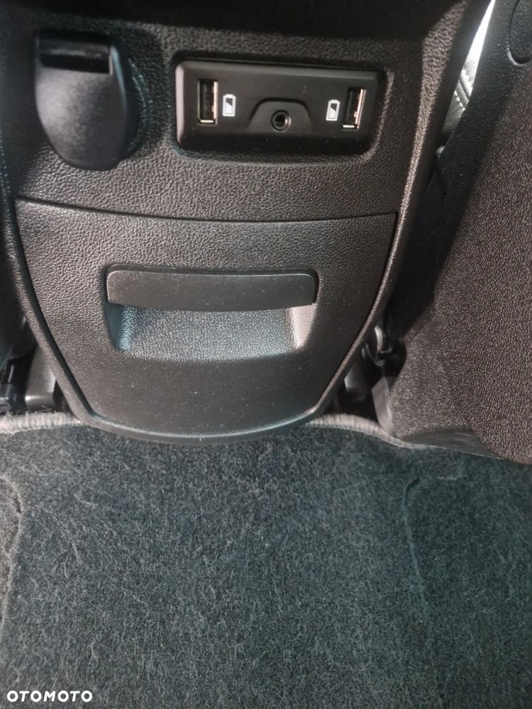 Renault Scenic ENERGY dCi 130 INTENS - 19