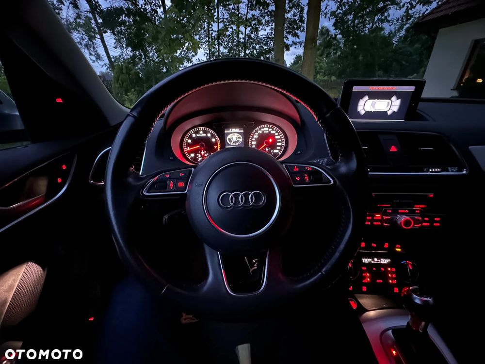 Audi Q3 2.0 TFSI Quattro Design S tronic - 32