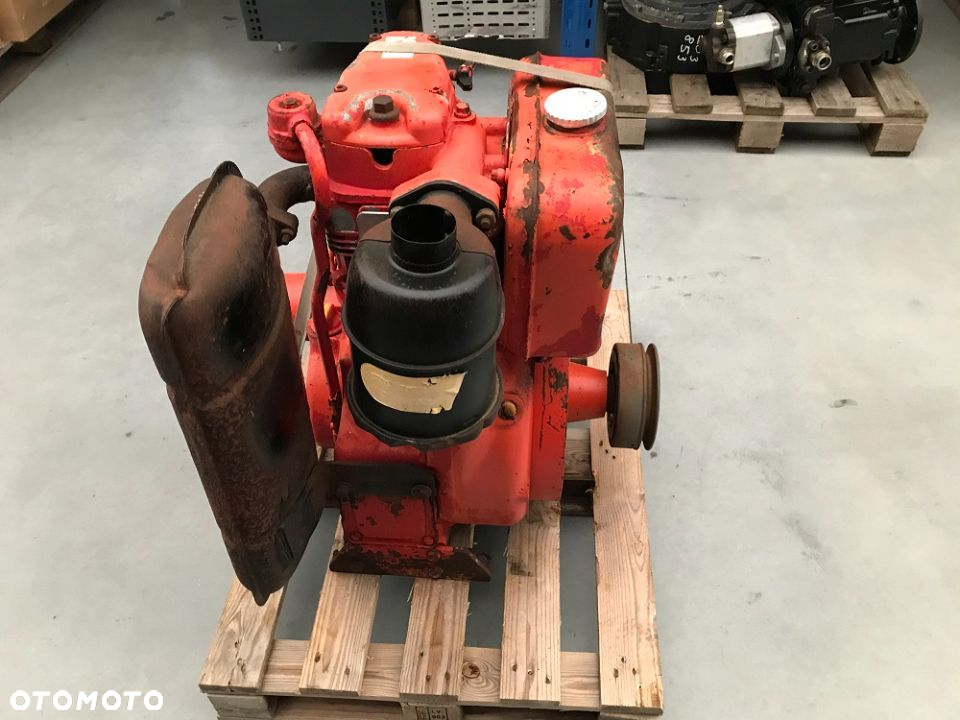 SILNIK HATZ E89 FG-211 kompletny 3500netto - 4