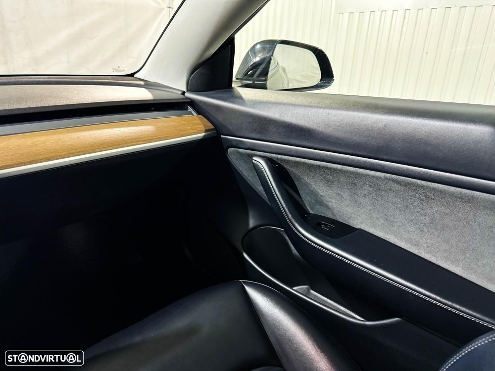 Tesla Model 3 AWD Dual Motor Performance - 26