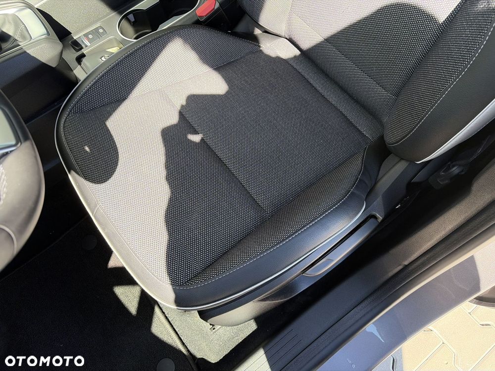 Renault Captur - 12