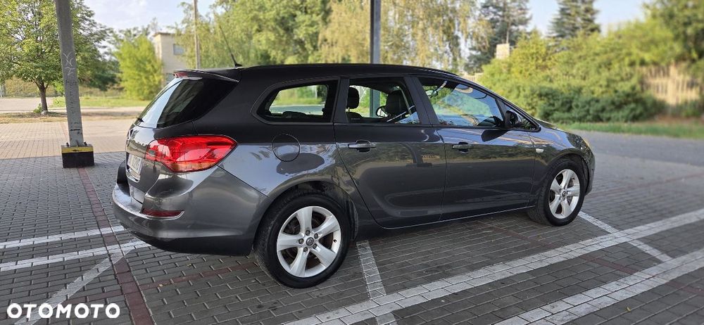 Opel Astra 1.7 CDTI DPF Active - 8