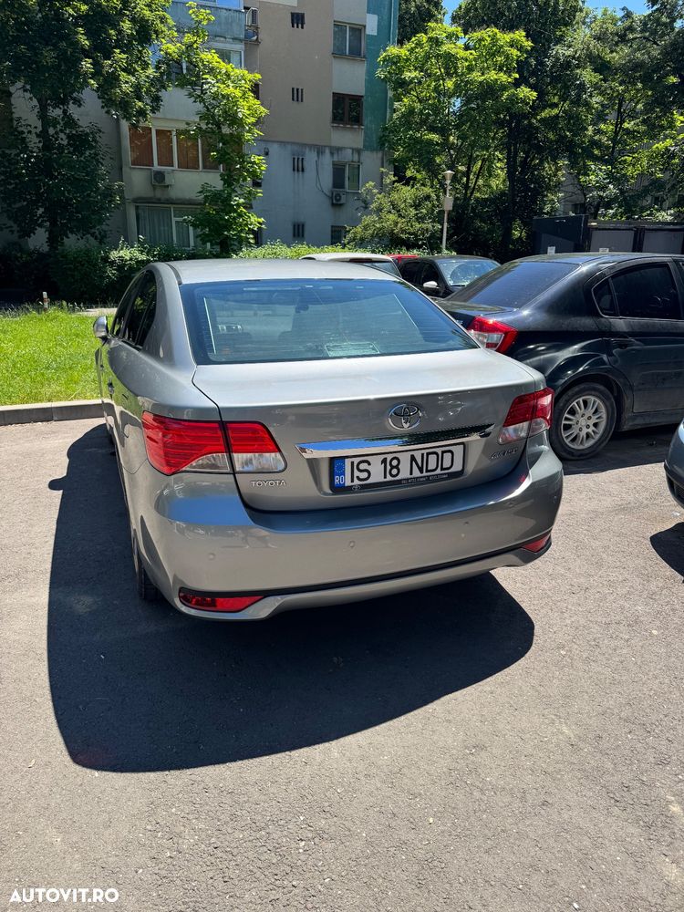 TOYOTA Avensis 2013 — imagine 4