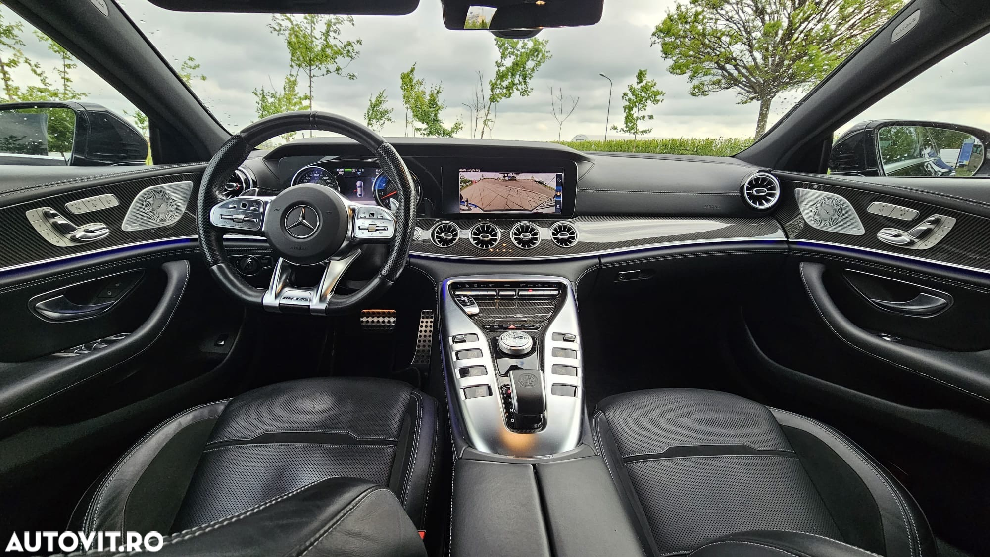 Mercedes-Benz AMG GT 43 4MATIC+ MHEV - 9