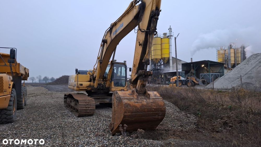 Komatsu PC 340 LC - 19