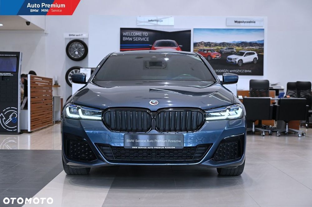 BMW Seria 5 540i xDrive mHEV - 3