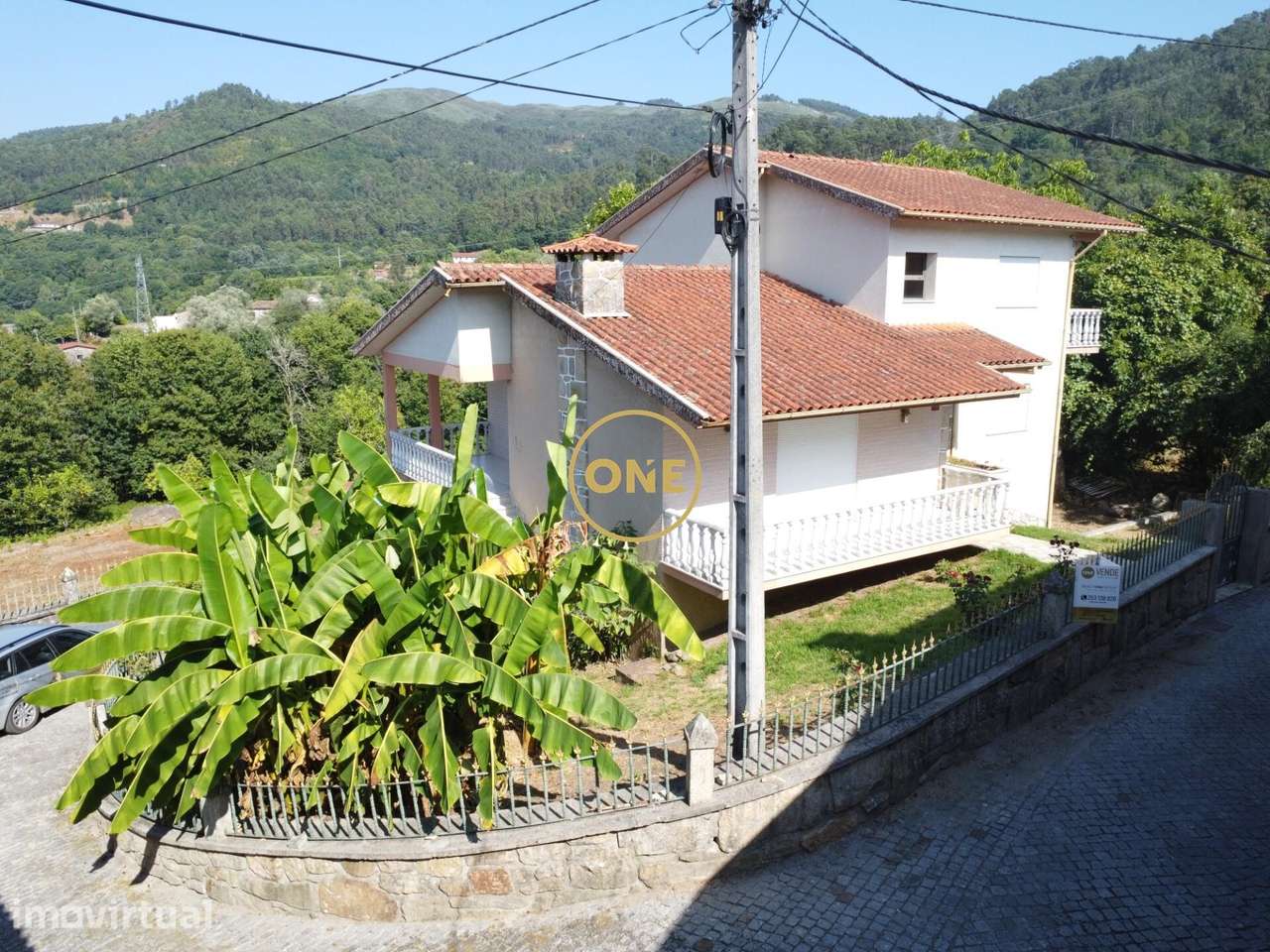 Moradia T4 com 980 m2 de terreno em Souto – Terras de Bouro - Grande imagem: 3/21