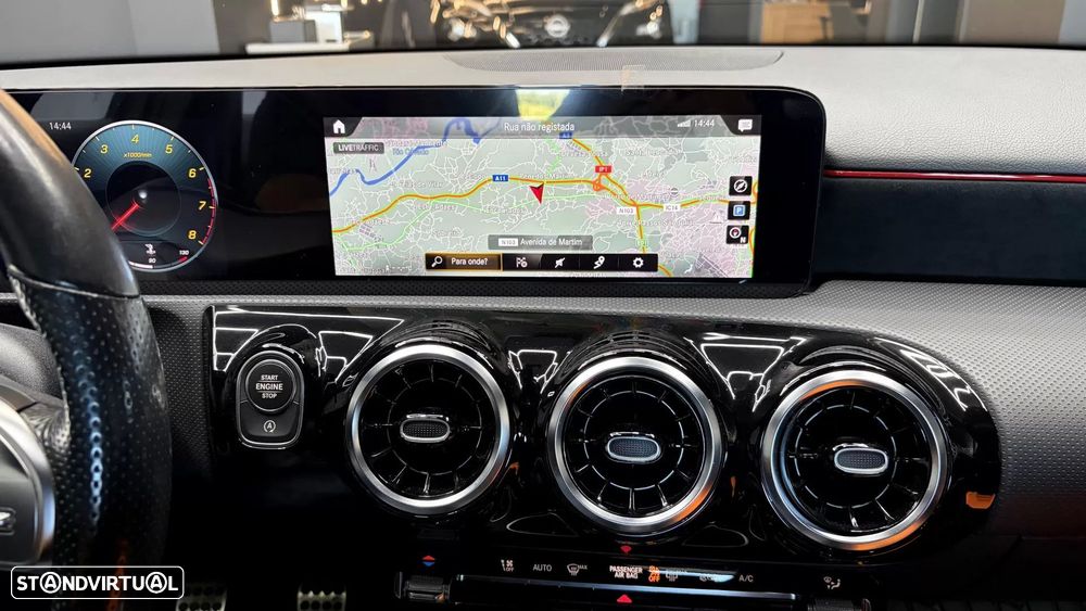 Mercedes-Benz A 200 AMG Line - 25