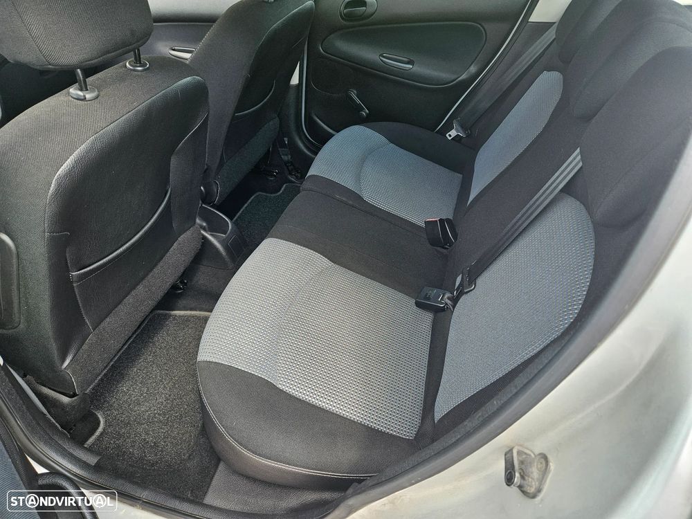 Peugeot 206 1.1 XR - 10