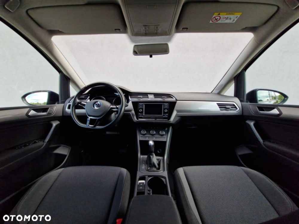 Volkswagen Touran 1.5 TSI EVO Active DSG - 6