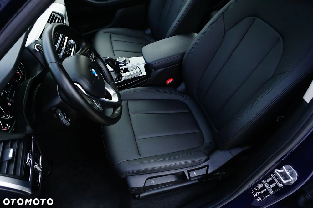BMW X3 xDrive20i Advantage - 18
