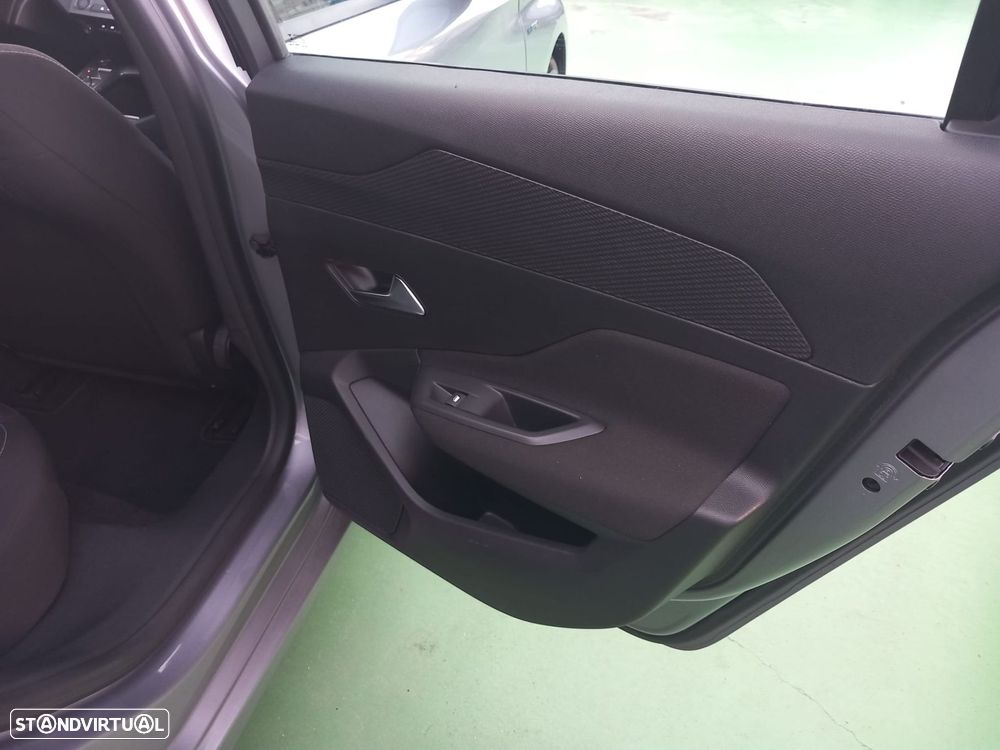 Peugeot 308 1.6 Hybrid Allure e-EAT8 - 22