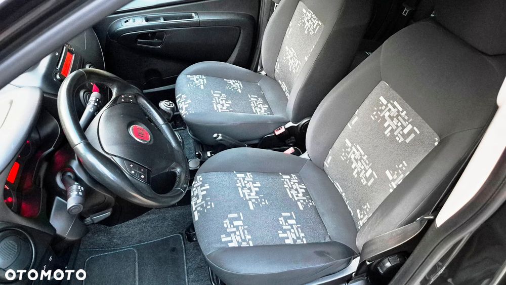 Fiat Qubo - 16