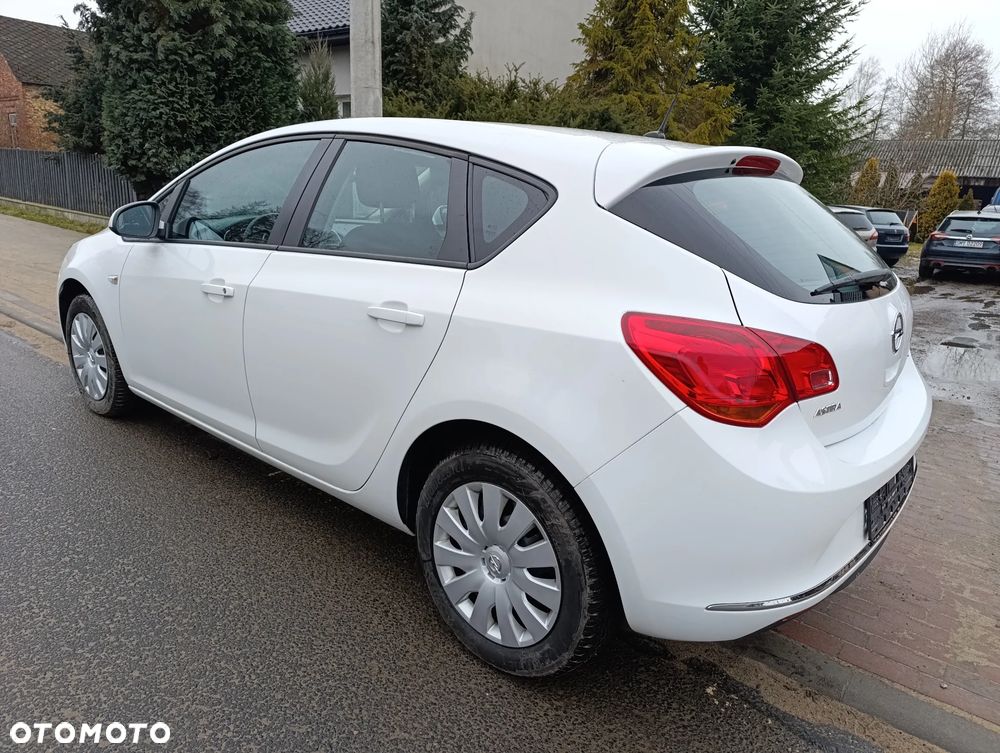 Volvo V40 T3 Kinetic - 9