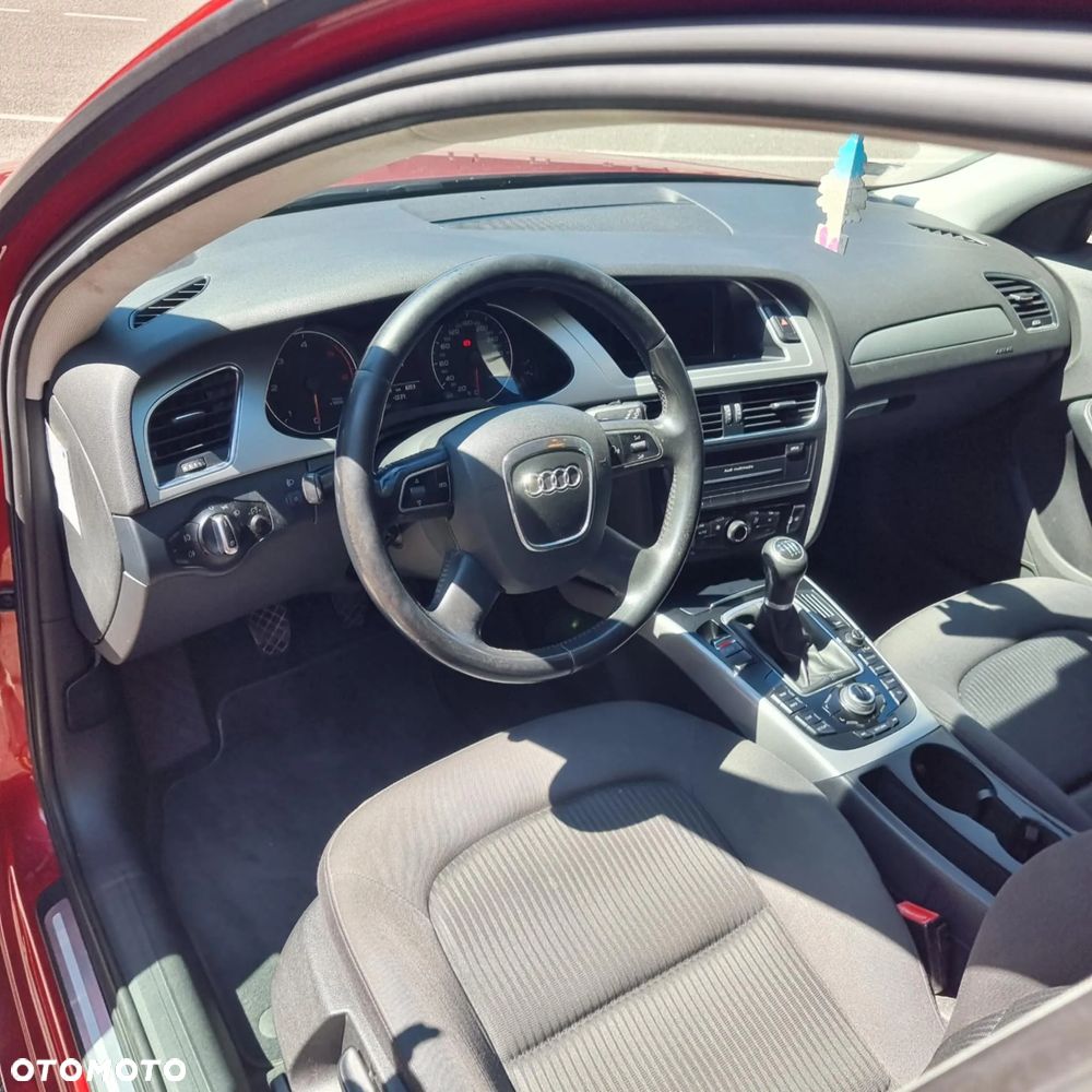 Audi A4 Avant 2.0 TDI - 6