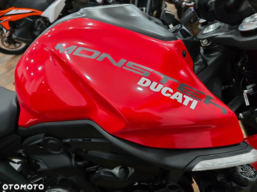 Ducati Monster - 16