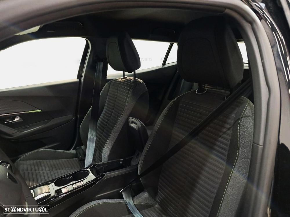 Peugeot e-2008 54 kWh Active - 3