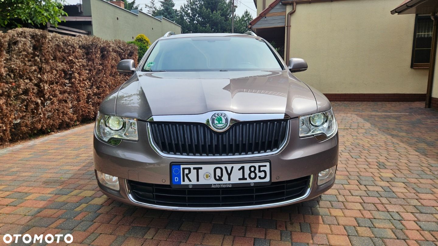 Skoda Superb Combi 1.8 TSI DSG Exclusive - 11