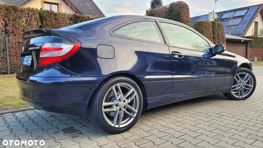 Mercedes-Benz Klasa C 230 Kompressor Sportcoupe - 11