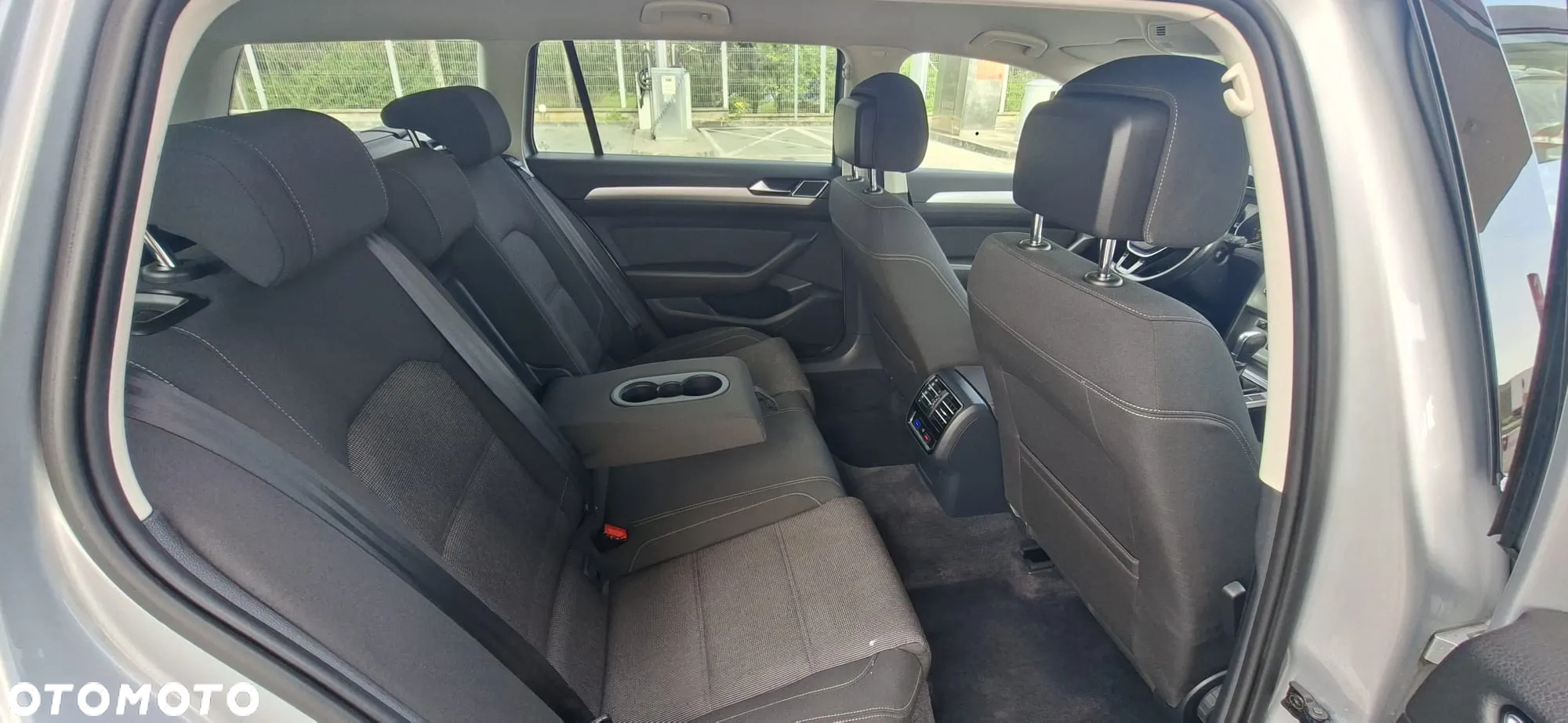 Volkswagen Passat 2.0 TDI BMT Highline DSG - 26