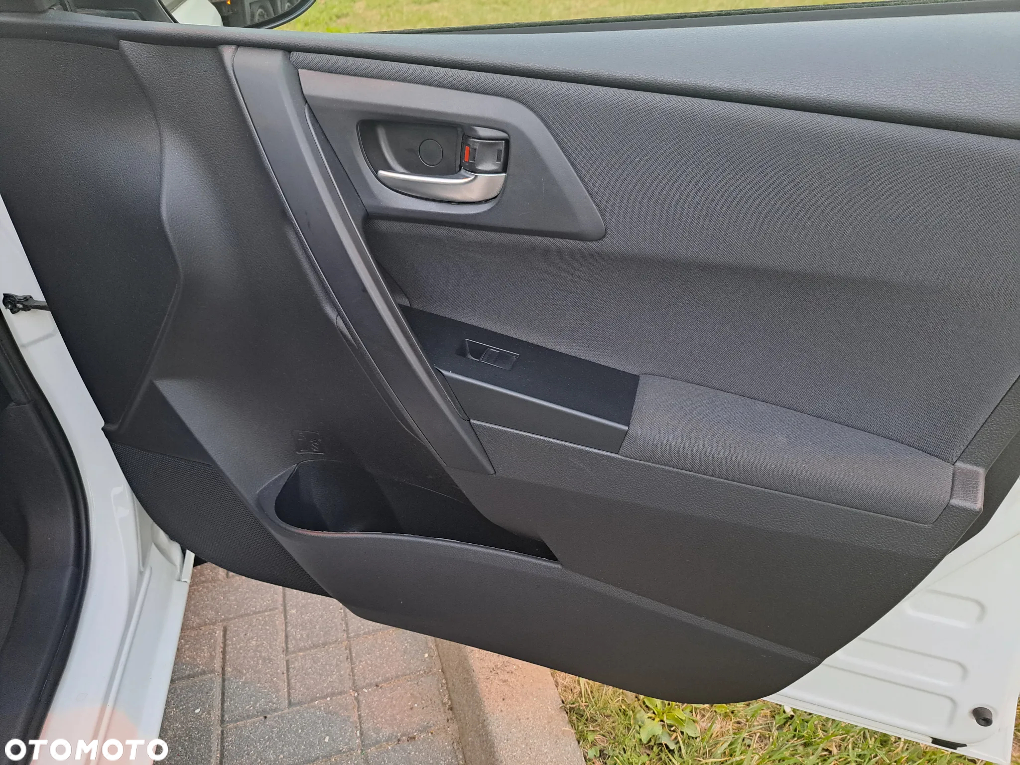 Toyota Auris - 12
