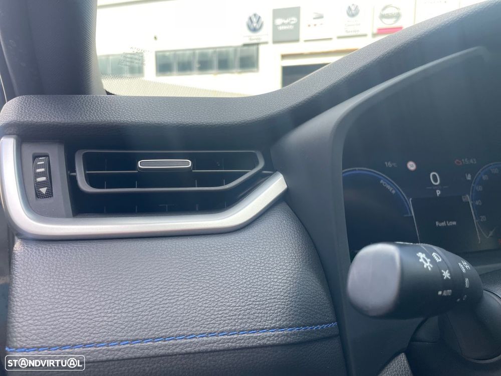 Toyota RAV4 — fotografia 17