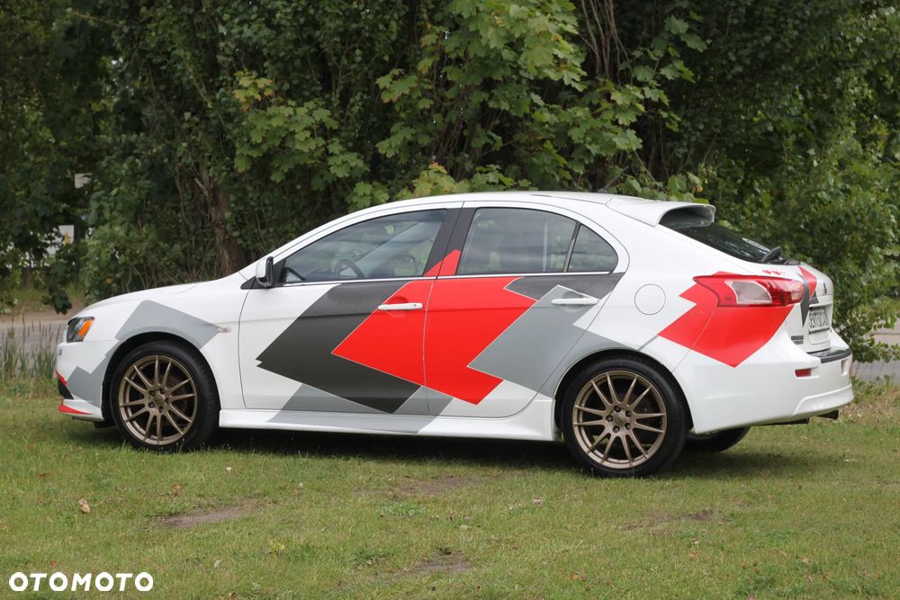 Mitsubishi Lancer - 6